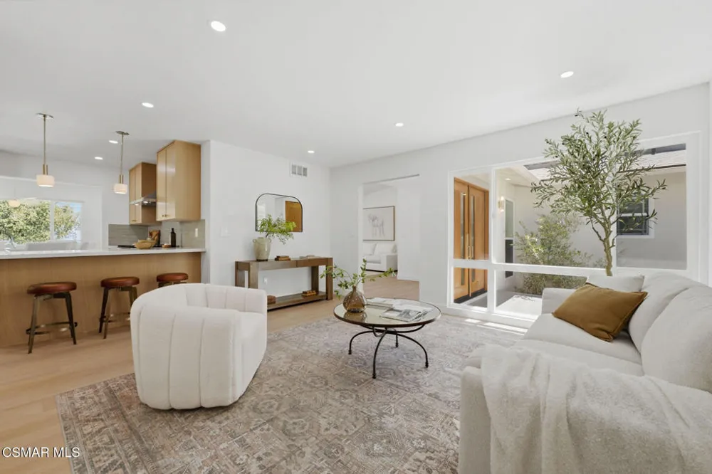 6652 Daryn Drive West Hills, CA 91307
