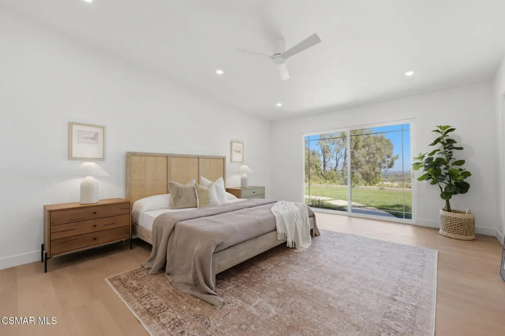 6652 Daryn Drive West Hills, CA 91307