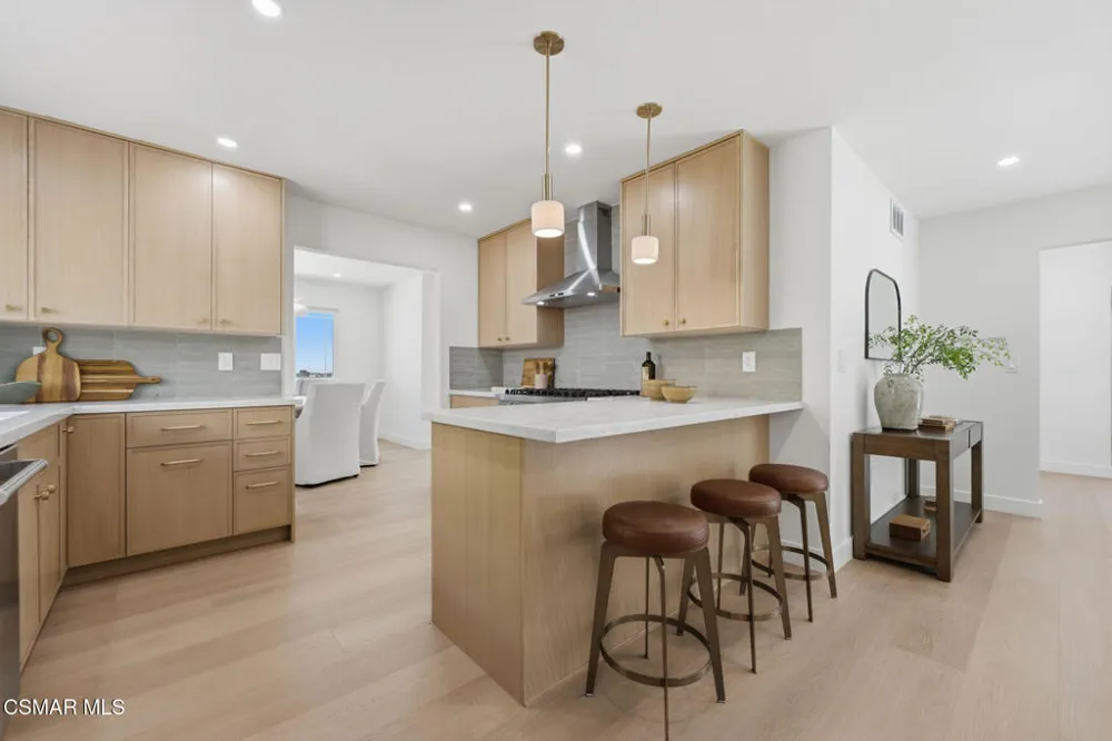 6652 Daryn Drive West Hills, CA 91307