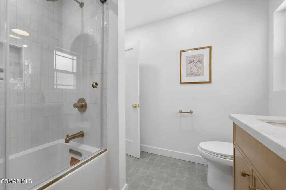 6652 Daryn Drive West Hills, CA 91307