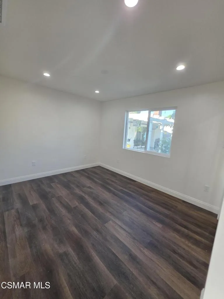 22158 Eccles Street West Hills, CA 91304