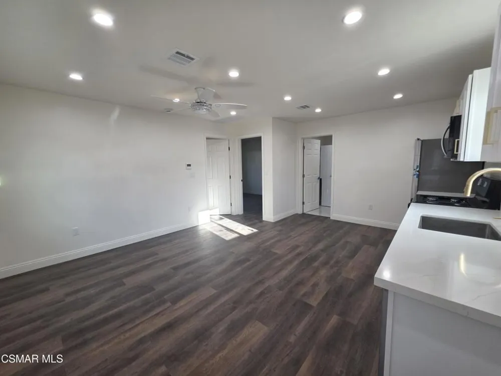 22158 Eccles Street West Hills, CA 91304