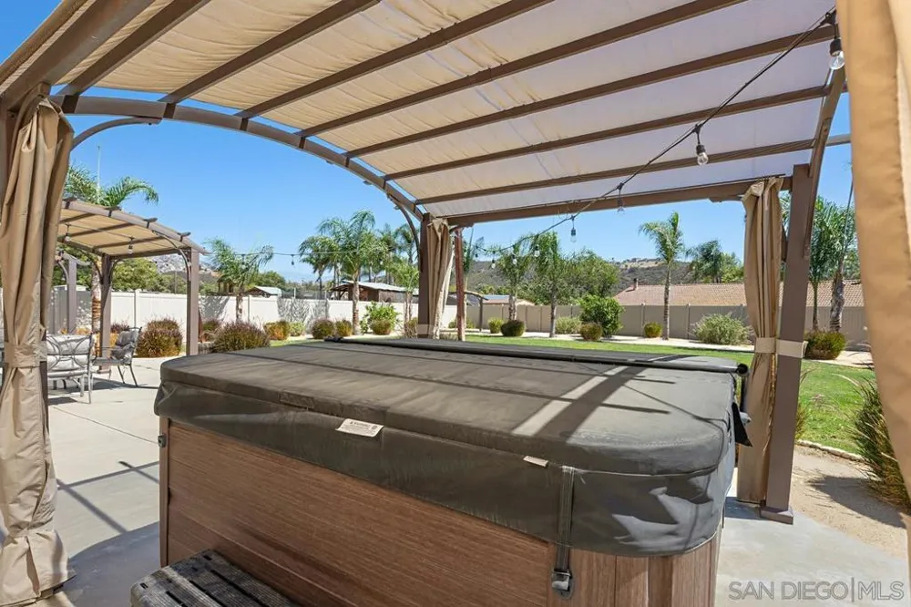 23627 Scarbery Way Ramona, CA 92065