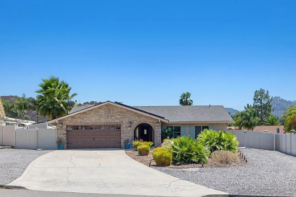 23627 Scarbery Way Ramona, CA 92065