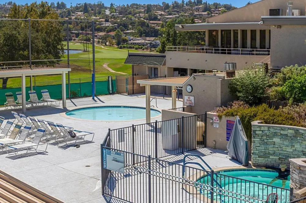 23627 Scarbery Way Ramona, CA 92065
