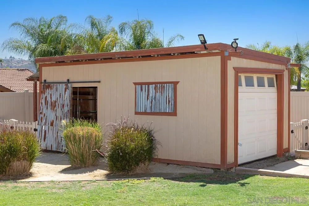 23627 Scarbery Way Ramona, CA 92065