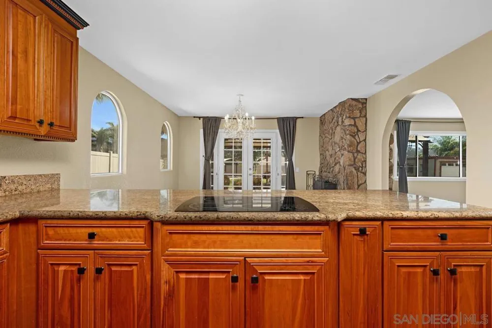 23627 Scarbery Way Ramona, CA 92065