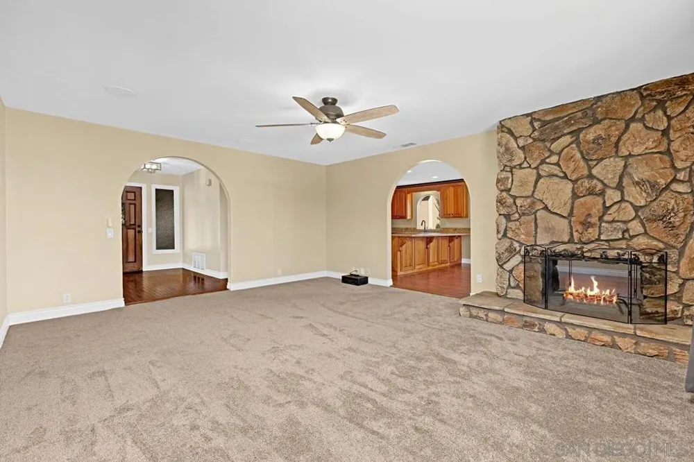 23627 Scarbery Way Ramona, CA 92065