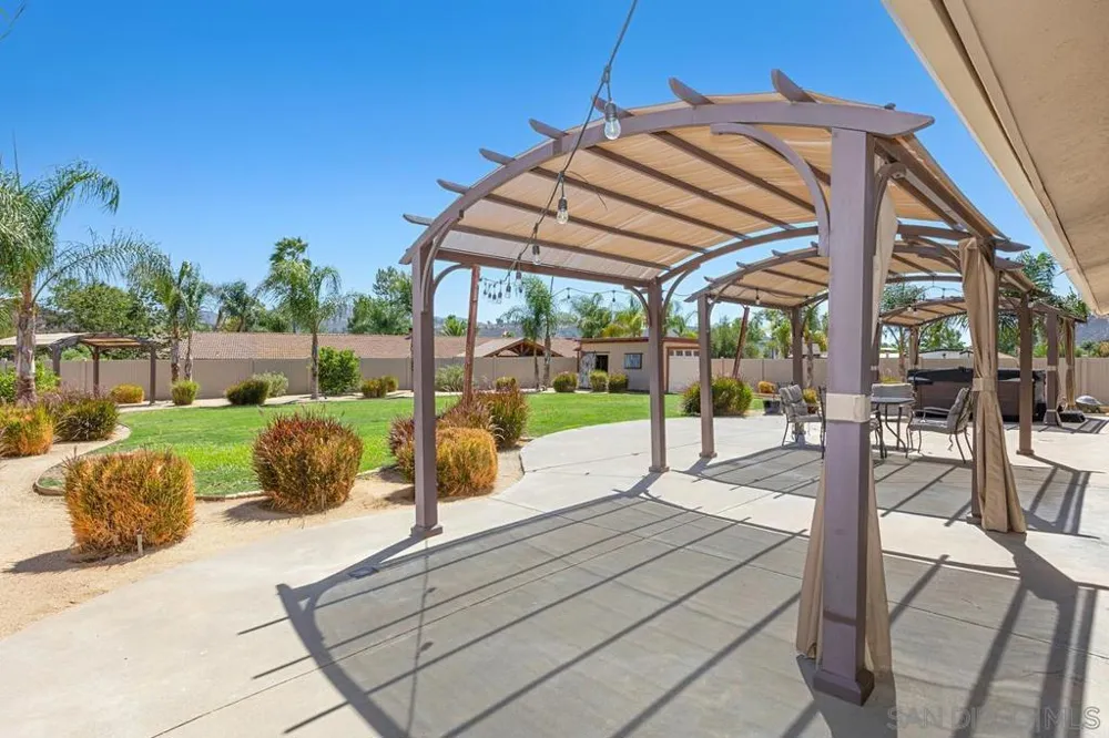 23627 Scarbery Way Ramona, CA 92065