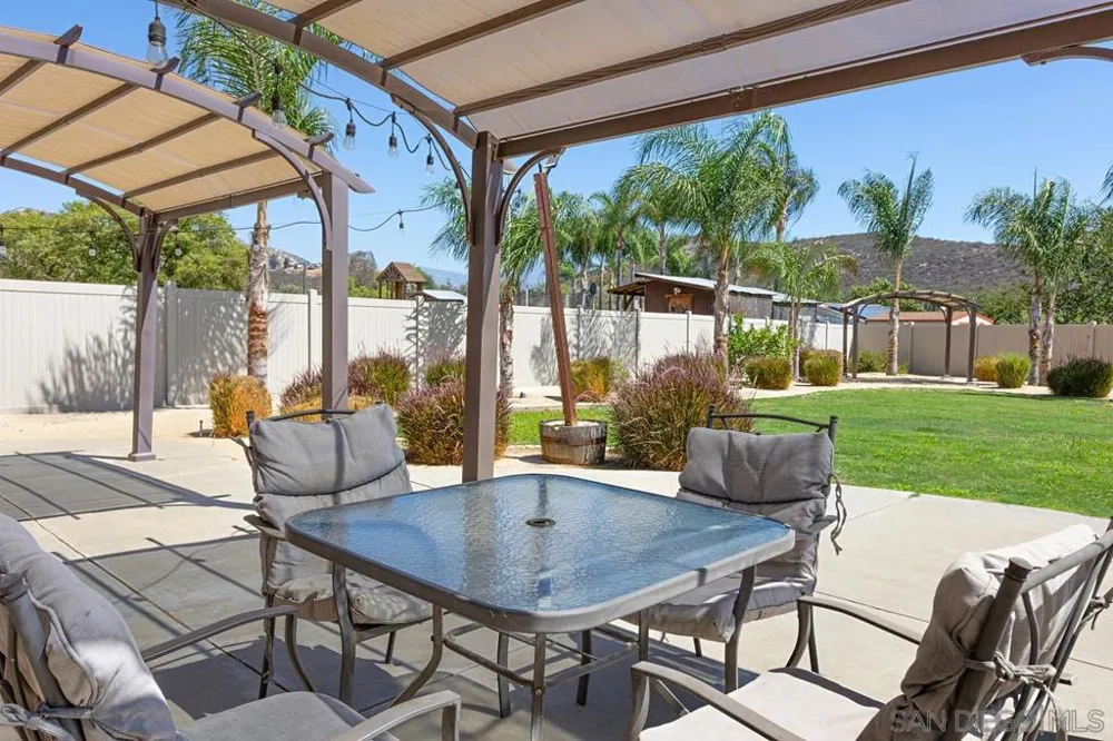 23627 Scarbery Way Ramona, CA 92065