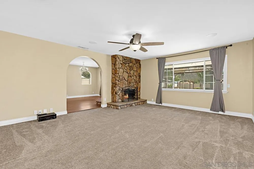 23627 Scarbery Way Ramona, CA 92065