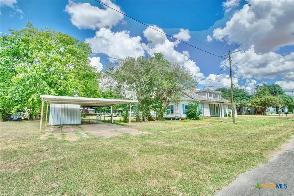 1202 Tyler Thornton, TX 76687