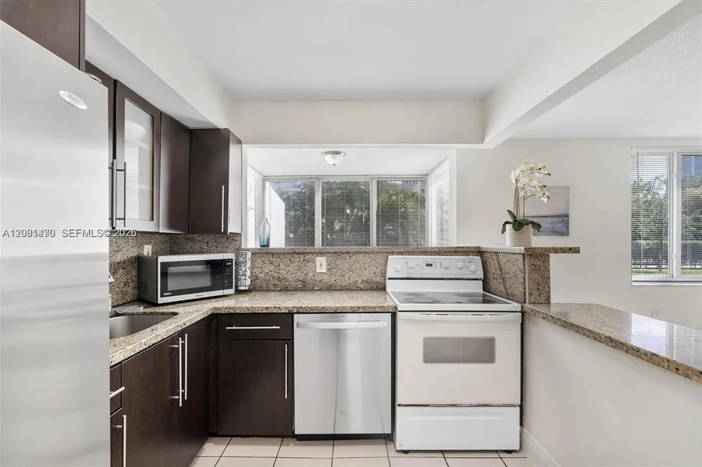 250 180th Dr #158 Sunny Isles Beach, FL 33160