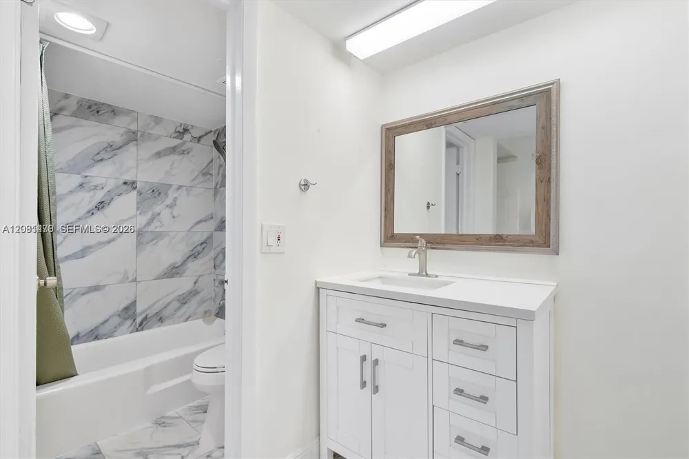250 180th Dr #158 Sunny Isles Beach, FL 33160
