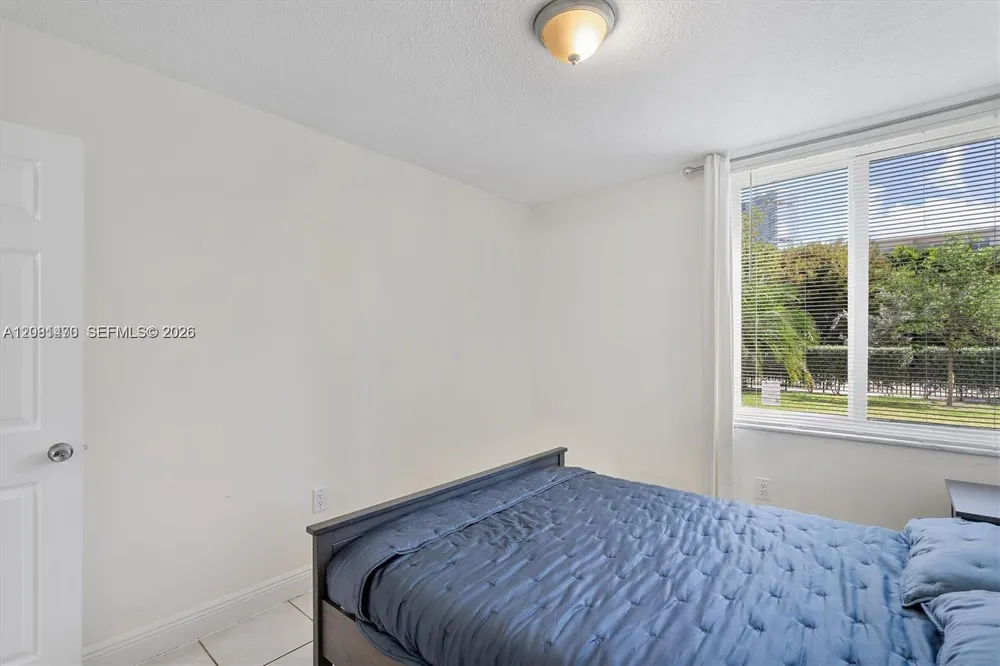 250 180th Dr #158 Sunny Isles Beach, FL 33160