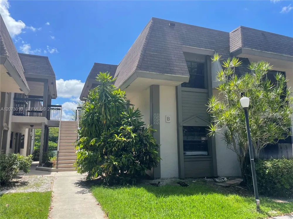 3529 NW 94th Ave #5B Sunrise, FL 33351