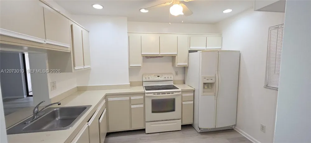 3529 NW 94th Ave #5B Sunrise, FL 33351