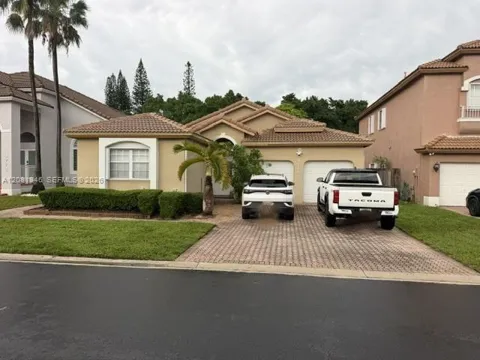 9771 NW 32nd St #9771