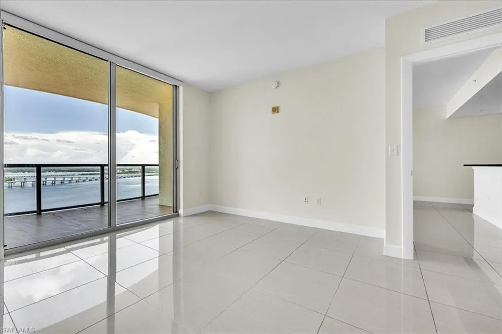 3000 Oasis Grand Boulevard #2802 Fort Myers, FL 33916