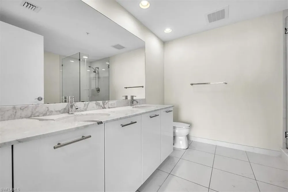 3000 Oasis Grand Boulevard #2802 Fort Myers, FL 33916