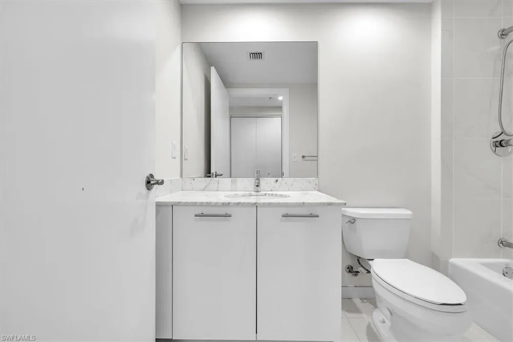 3000 Oasis Grand Boulevard #2802 Fort Myers, FL 33916