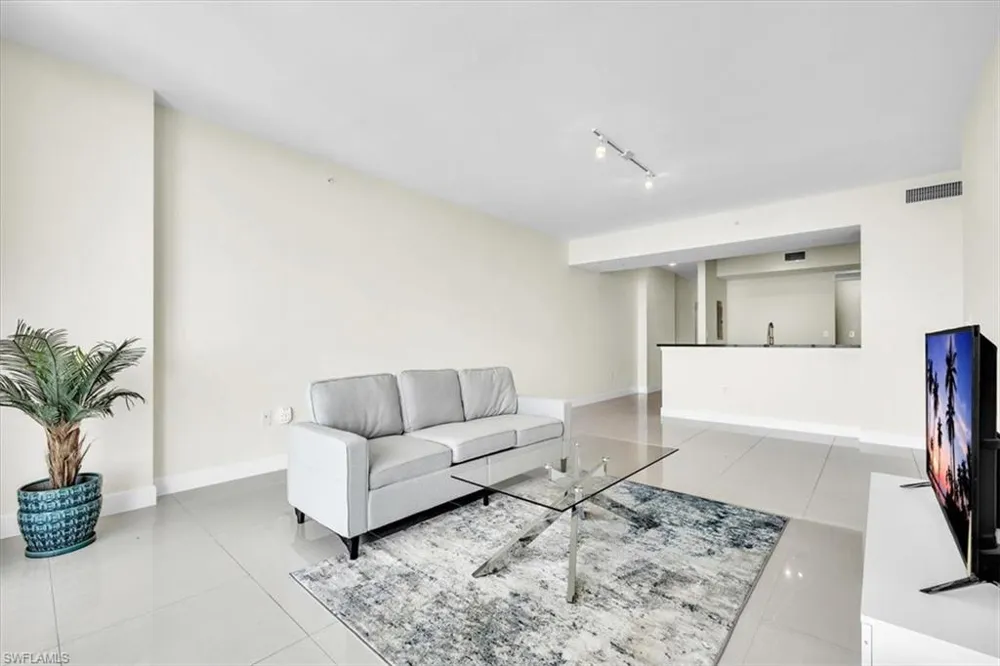 3000 Oasis Grand Boulevard #2802 Fort Myers, FL 33916