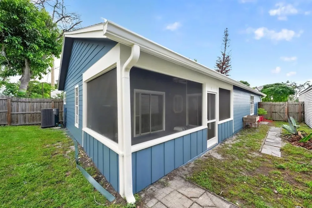 105 NEWPORT SQUARE Sanford, FL 32771