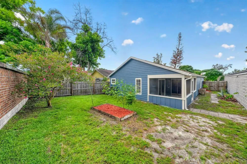 105 NEWPORT SQUARE Sanford, FL 32771