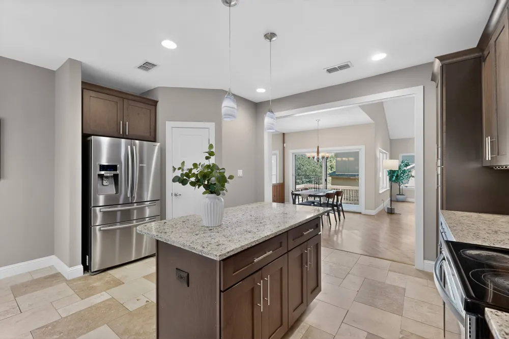 9202 Amberwood Cove Austin, TX 78759