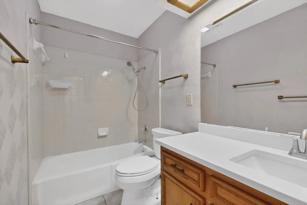 9202 Amberwood Cove Austin, TX 78759