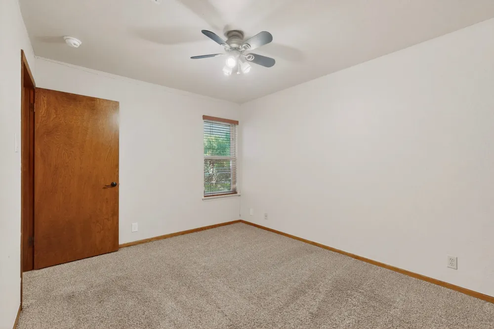 9202 Amberwood Cove Austin, TX 78759