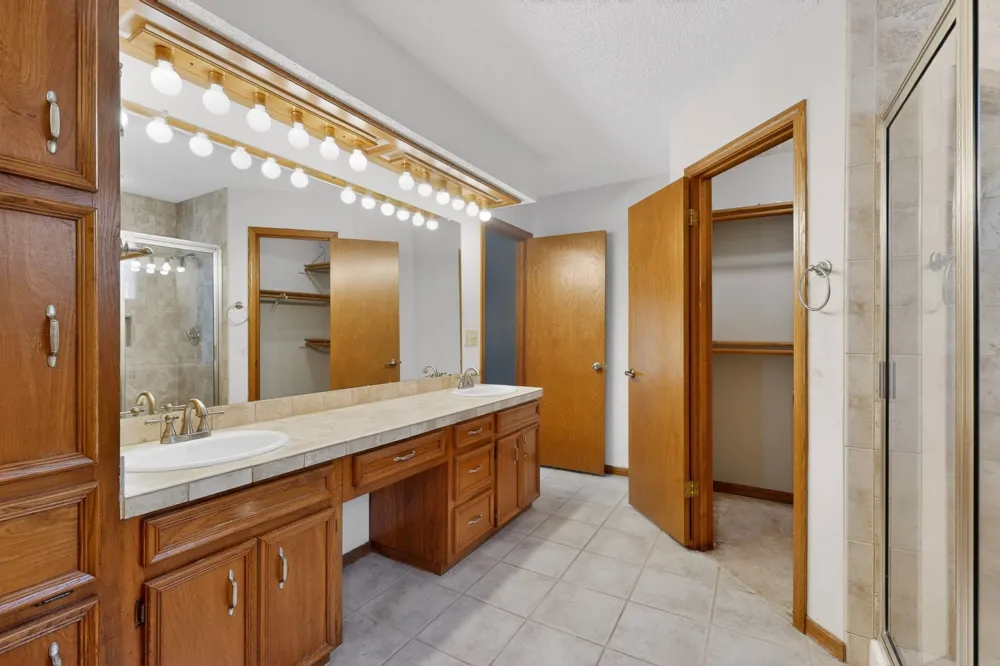 9202 Amberwood Cove Austin, TX 78759