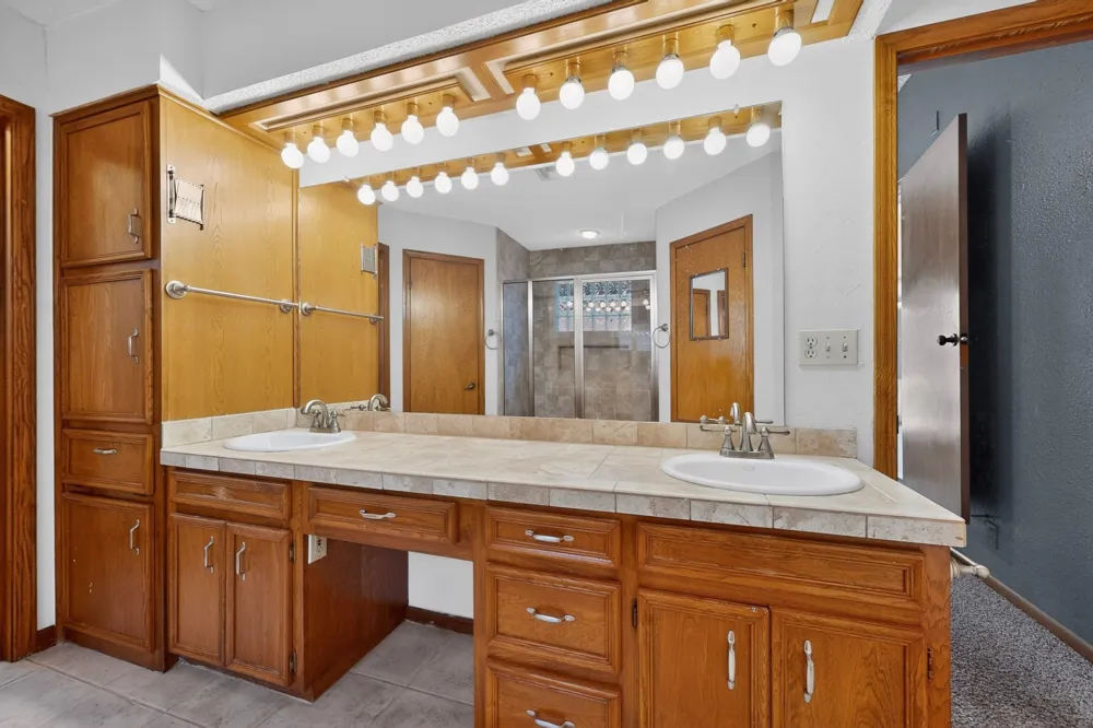 9202 Amberwood Cove Austin, TX 78759