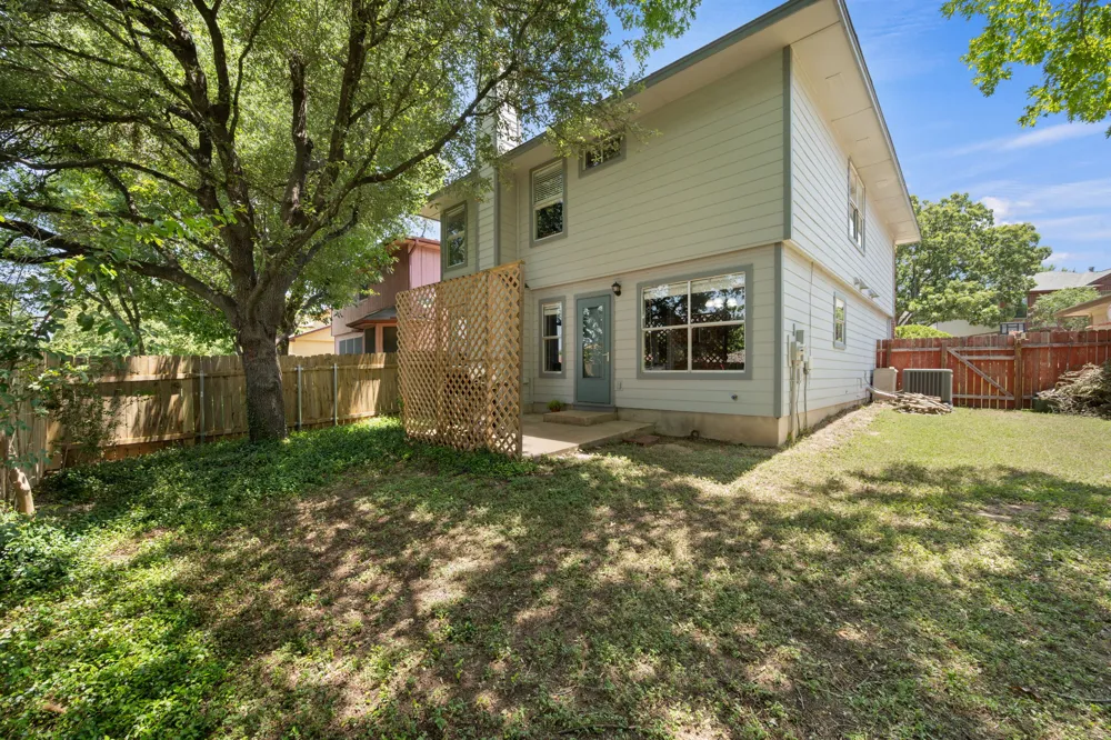 13812 Lothian Drive Pflugerville, TX 78660