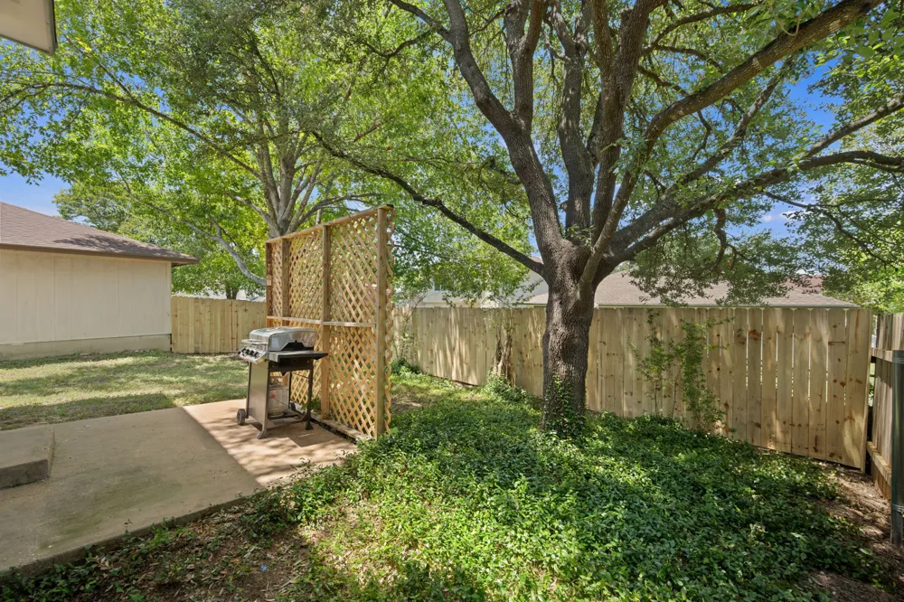 13812 Lothian Drive Pflugerville, TX 78660