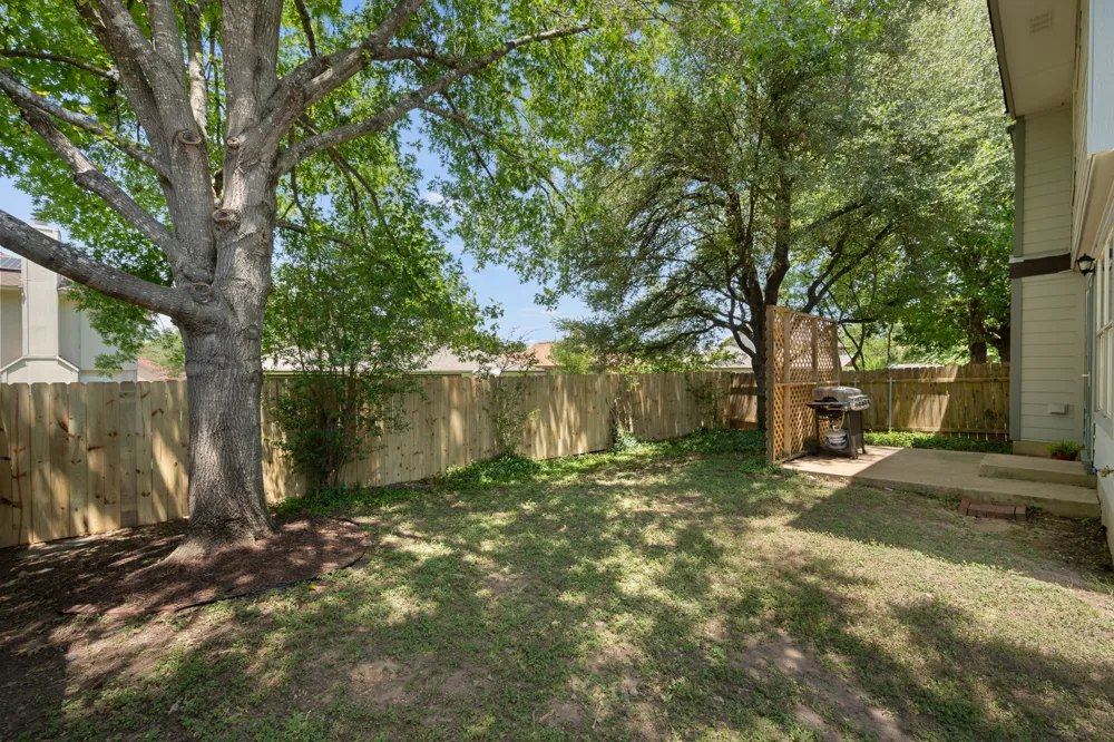 13812 Lothian Drive Pflugerville, TX 78660