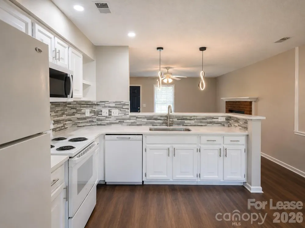 7718 Linda Lake Drive Charlotte, NC 28215
