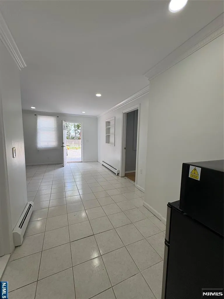 52 Lafayette Ave 1 Passaic, NJ 07055