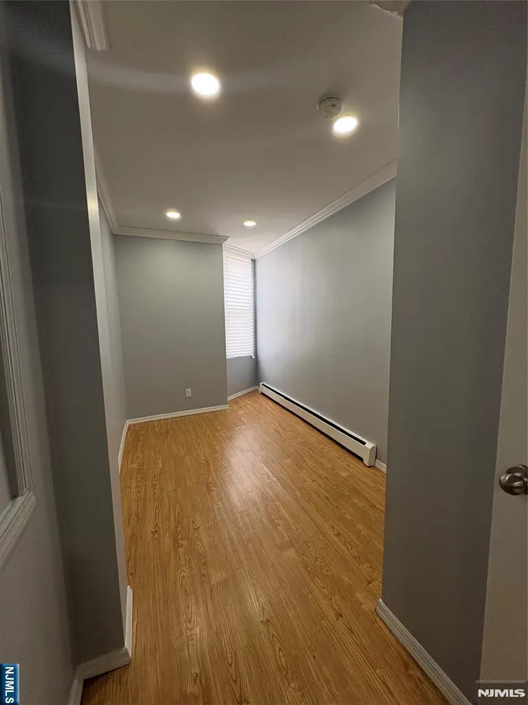 52 Lafayette Ave 1 Passaic, NJ 07055