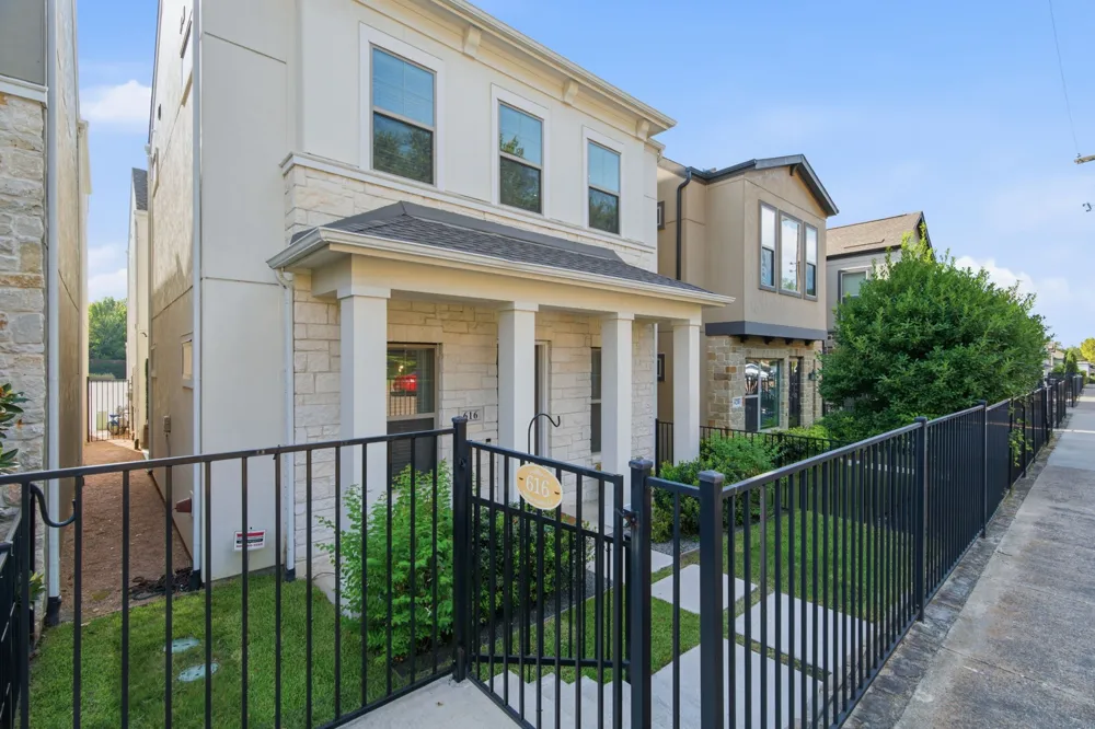 616 Aspen Valley Lane Dallas, TX 75208
