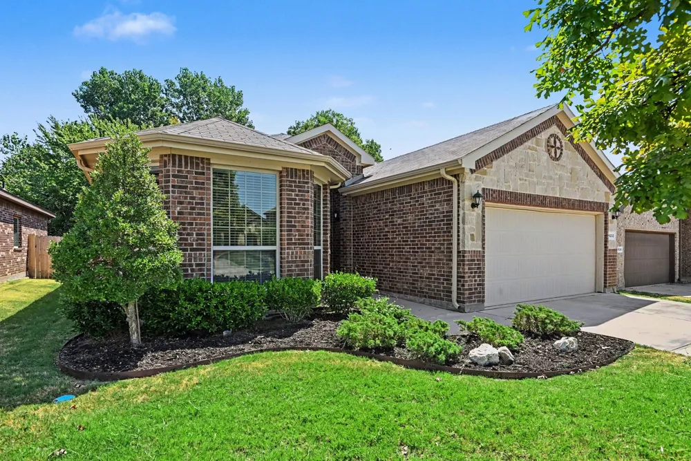 1232 Scott Drive Weatherford, TX 76087