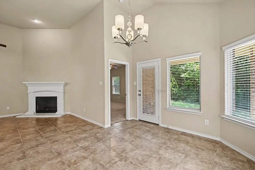 1232 Scott Drive Weatherford, TX 76087
