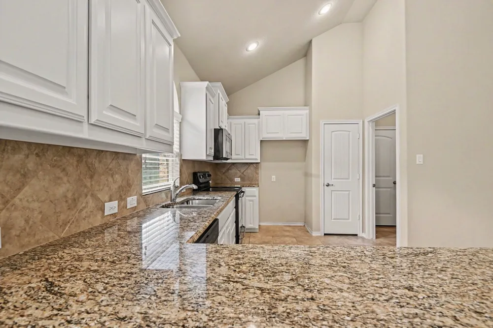 1232 Scott Drive Weatherford, TX 76087