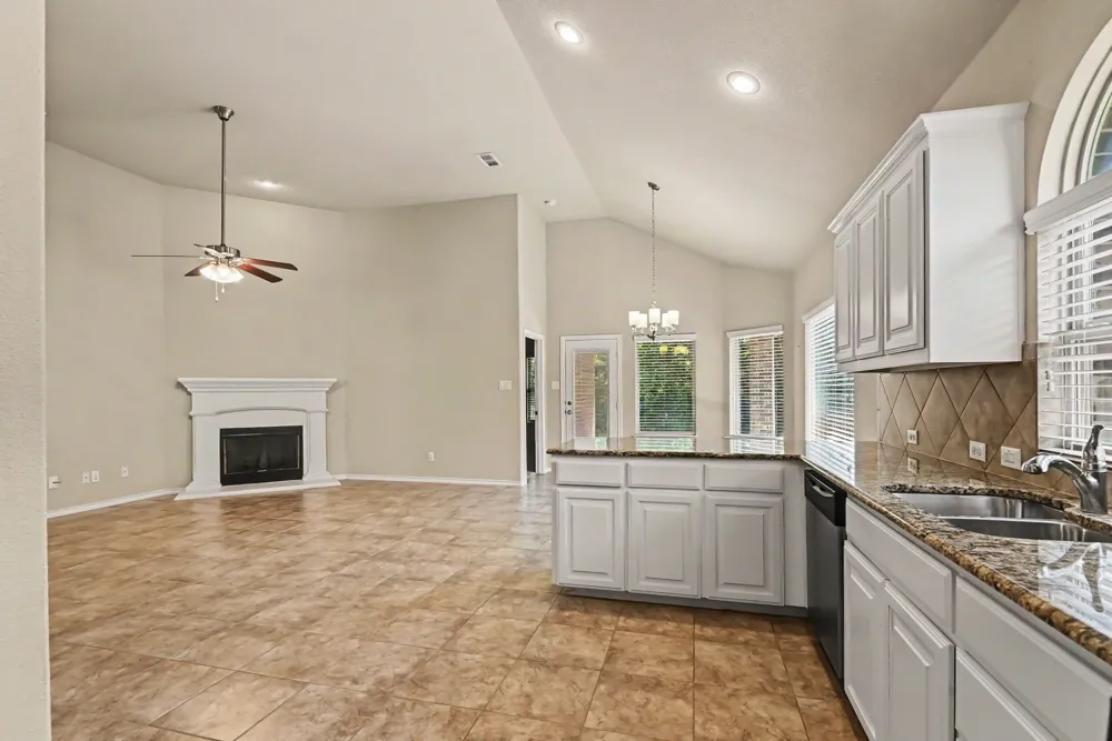 1232 Scott Drive Weatherford, TX 76087