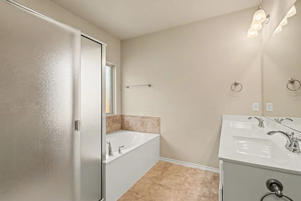1232 Scott Drive Weatherford, TX 76087