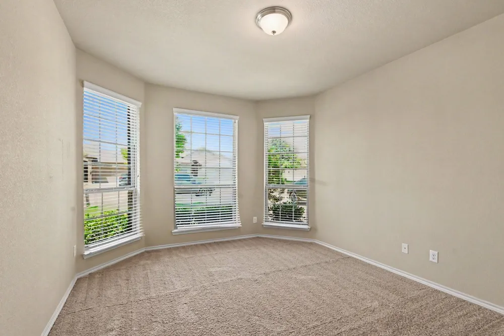 1232 Scott Drive Weatherford, TX 76087