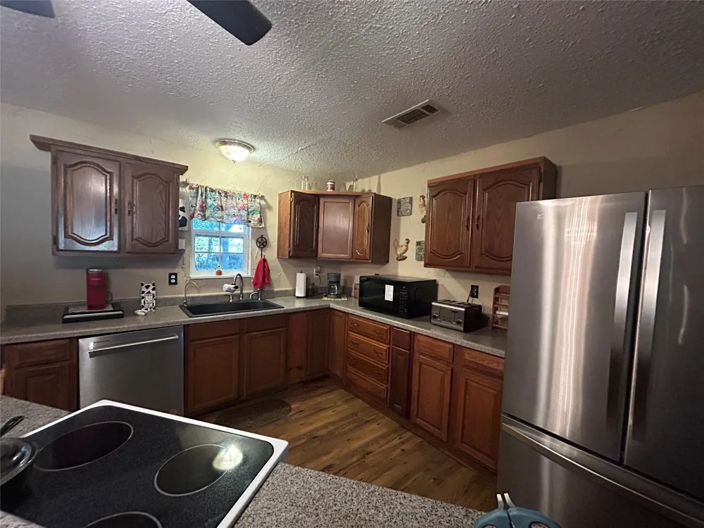 3500 County Road 3230 Hubbard, TX 76648