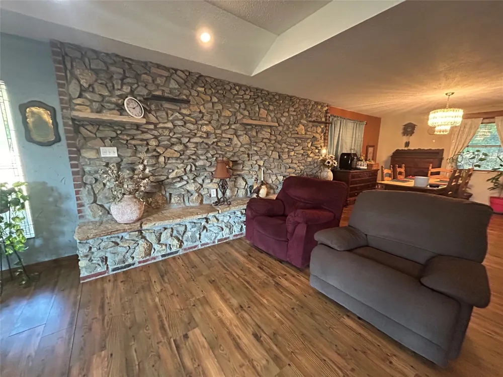 3500 County Road 3230 Hubbard, TX 76648