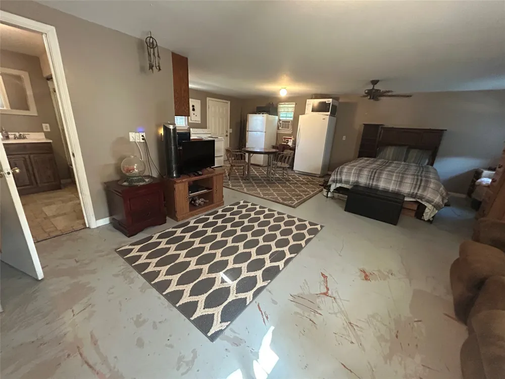 3500 County Road 3230 Hubbard, TX 76648