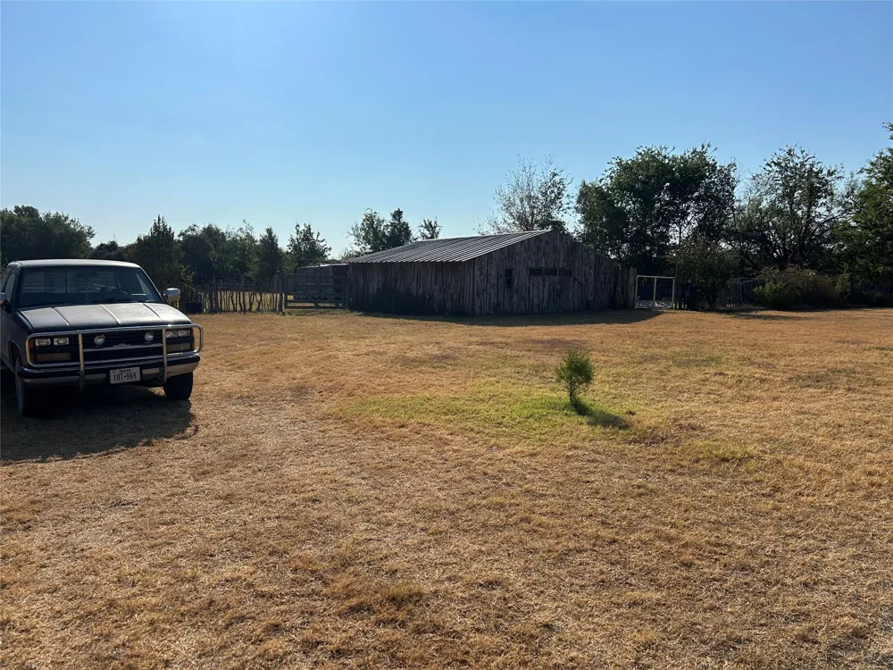 3500 County Road 3230 Hubbard, TX 76648